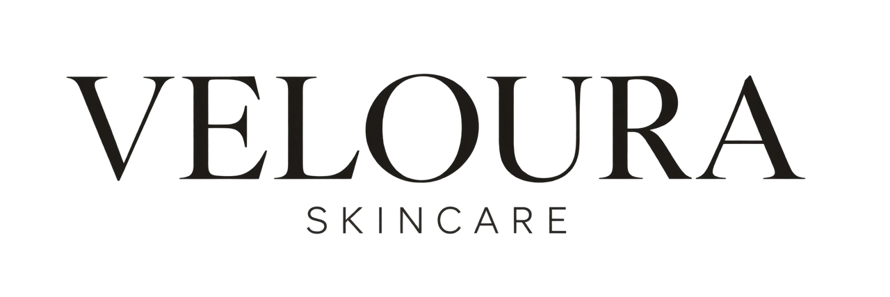 Logo Veloura Skincare - napis VELOURA szeryfową typografią z podpisem SKINCARE
